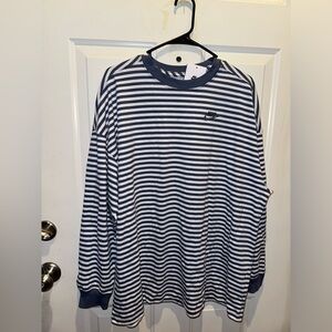 Brand new oversized womens nike shirt!